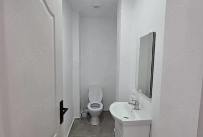 Spațiu comercial, de 52 mp, în Central - 4