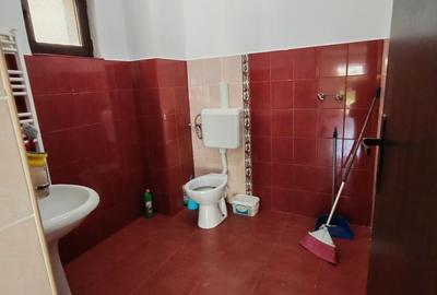 Casă cu 4 camere cu Teren 130 Mp în Central - 9