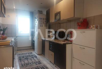 Apartament cu 3 camere decomandat, mobilat în Valea Aurie - 1