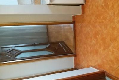 Apartament cu 2 camere decomandat în Cotu