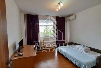 Apartament cu 3 camere semidecomandat, mobilat în Central - 6