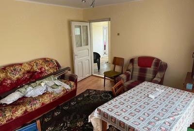 Casă cu 4 camere cu Teren 1900 Mp în Telești - 2