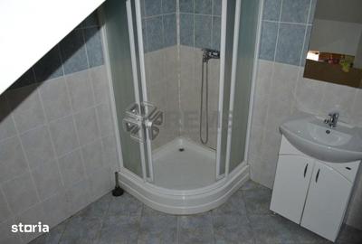 Casă cu 5 camere cu Teren 50 Mp în Ciupercenii Noi