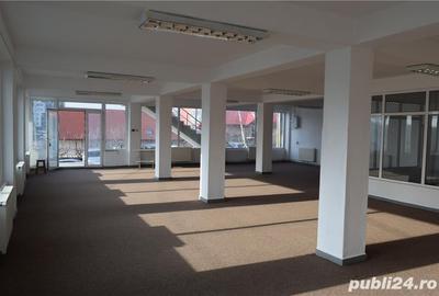 Spațiu comercial, de 185 mp, în Central