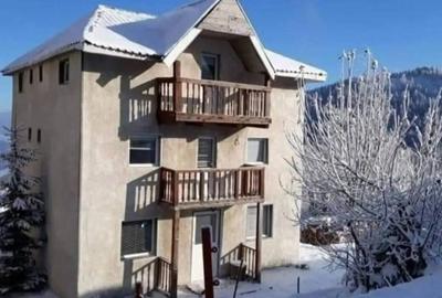 Hotel/Pensiune, de 250 mp, în Lupeni - 1
