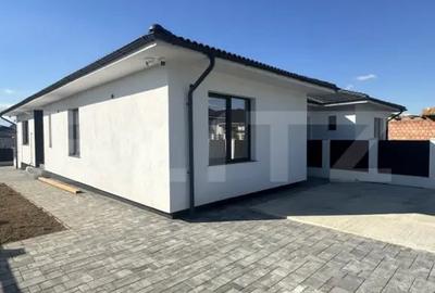 Casă cu 5 camere cu Teren 344 Mp în Central - 1