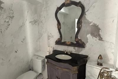 Apartament cu 4 camere decomandat în Delfinariu - 1