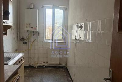 Apartament cu 3 camere în Roșu - 3