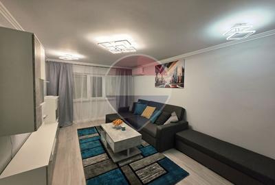 Apartament cu 2 camere semidecomandat, mobilat în Micălaca