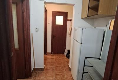 Apartament cu 2 camere decomandat în Tei - 2