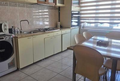 Apartament cu 3 camere decomandat în Doamna Ghica