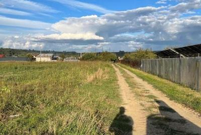 Teren de 2700 mp, în Central