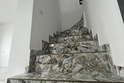 Casă cu 4 camere cu Teren 344 Mp în Berceni - 1