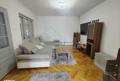 Casă cu 4 camere cu Teren 1201 Mp în Central