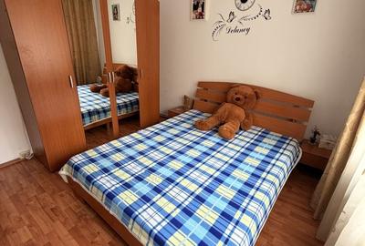 Apartament cu 4 camere decomandat în Exterior Vest