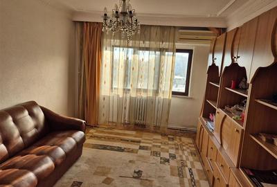 Apartament cu 3 camere decomandat, mobilat în Păcurari