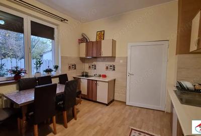 Casă cu Teren 350 Mp în Titulescu - 15