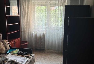 Apartament cu 4 camere semidecomandat în Teiul Doamnei - 6