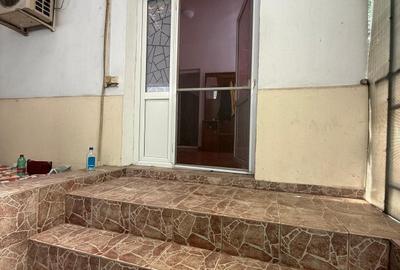 Casă cu 3 camere în Central