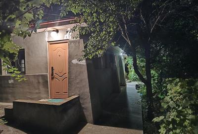 Casă cu 4 camere cu Teren 817 Mp în Perșunari (Gura Vadului) - 1