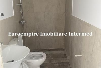 Casă cu 7 camere cu Teren 300 Mp în Exterior Est - 15