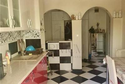 Apartament cu 4 camere decomandat, mobilat în Aradului - 3
