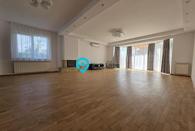 Casă individuală cu 6 camere cu Canalizare în Central - 12