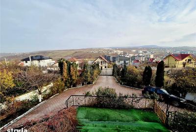 Casă cu 5 camere cu Teren 550 Mp în Bârnova - 2