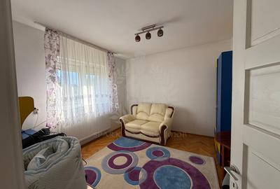Casă individuală cu 8 camere cu Canalizare în Podenii Noi - 14
