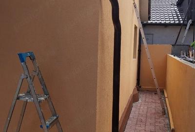 Casă cu 4 camere cu Teren 235 Mp în Central