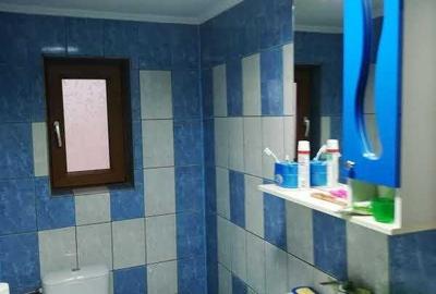 Casă cu 4 camere în Aurora