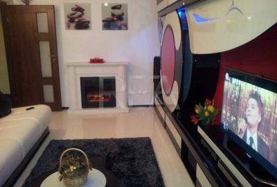 Apartament cu 3 camere decomandat, mobilat în Berceni