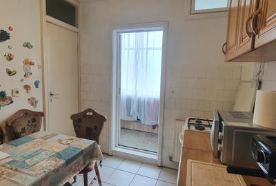 Apartament cu 2 camere decomandat în Calea Dumbrăvii - 8