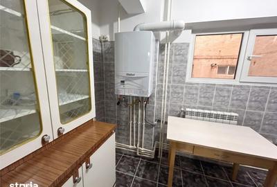 Apartament cu 3 camere în George Enescu