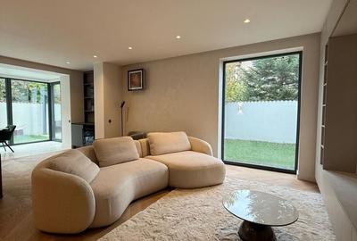 Apartament cu 4 camere în Iancu Nicolae