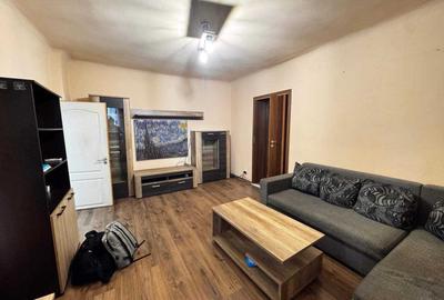 Apartament cu 2 camere semidecomandat în Ultracentral