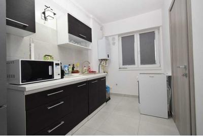 Apartament cu 2 camere decomandat în Calea București - 3