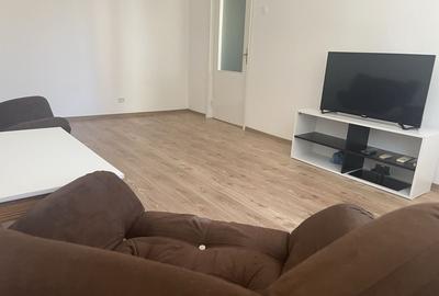 Apartament cu 2 camere decomandat în Păcii