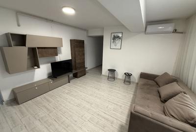 Apartament cu 2 camere semidecomandat, mobilat în Tomis Nord