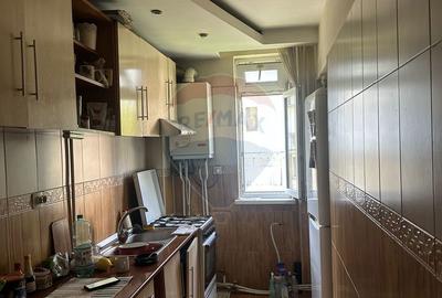 Apartament cu 3 camere, mobilat în Central - 2