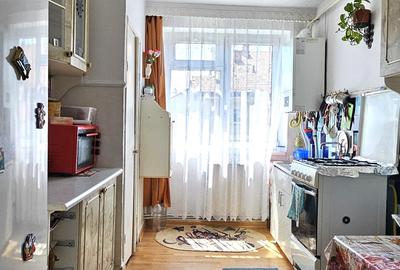 Apartament cu 2 camere decomandat în 1 Mai - 7