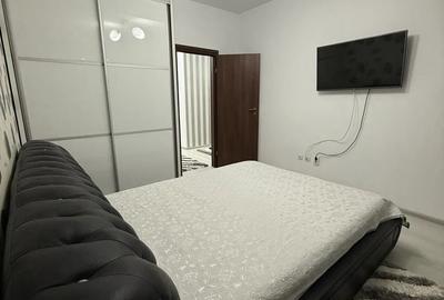 Apartament cu 2 camere decomandat în Valea Ialomiței