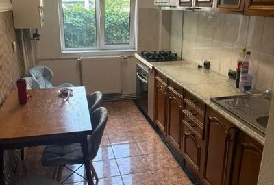 Apartament cu 4 camere decomandat în Mărăști