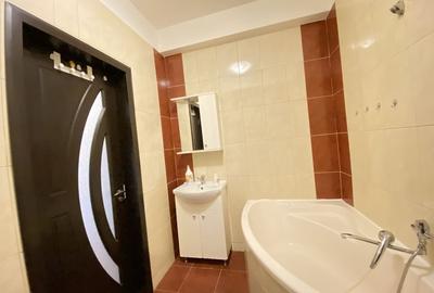 Garsonieră decomandată în Roșu - 4