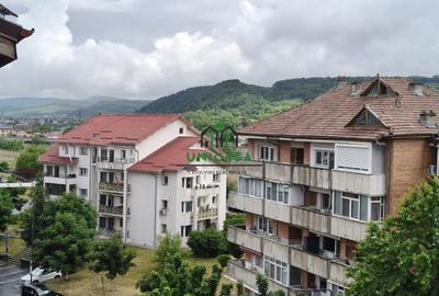 Apartament cu 3 camere decomandat în Ostroveni - 15