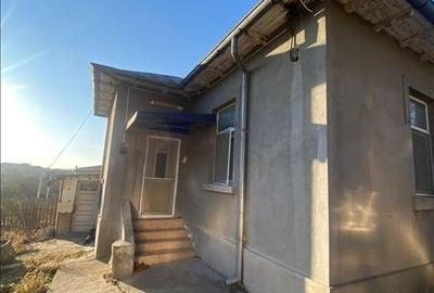 Casă cu 2 camere cu Canalizare în Central - 5