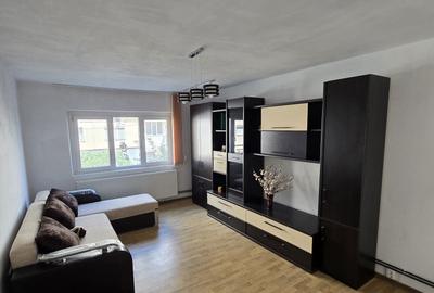 Apartament cu 2 camere decomandat în Central - 2