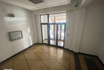 Apartament cu 2 camere semidecomandat în Romană
