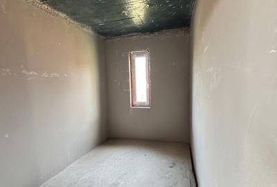 Casă cu 3 camere cu Teren 502 Mp în Sânmartin