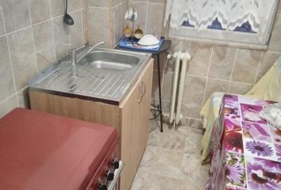 Garsonieră decomandată în Găvana